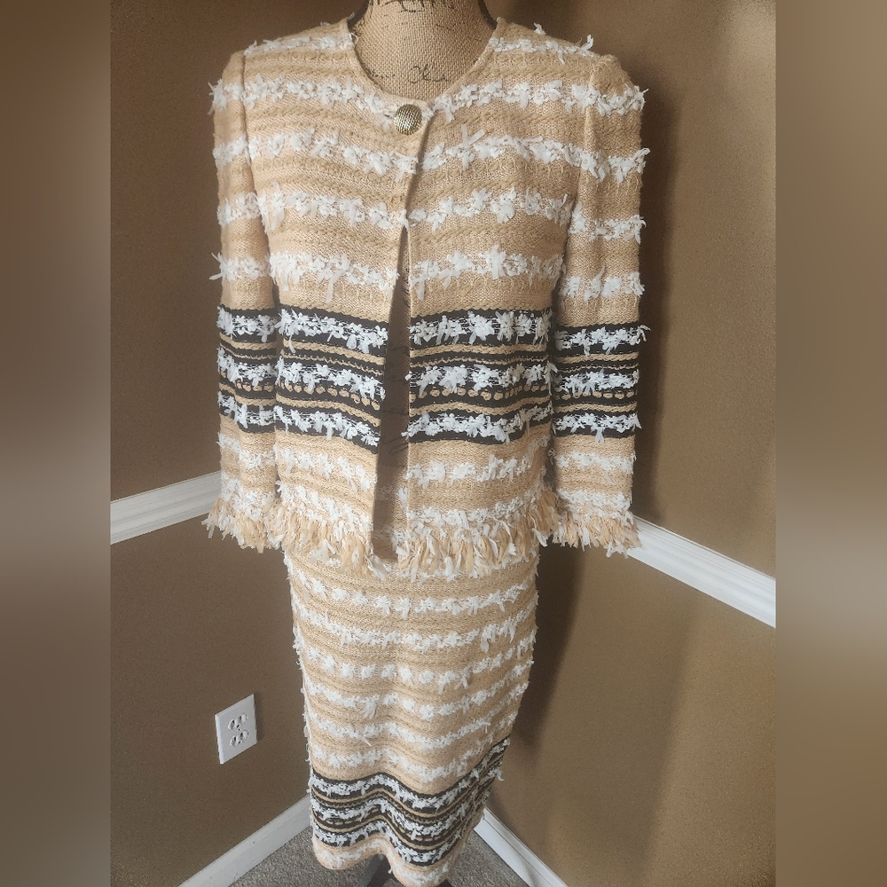 NWOT St John Matching Boho Skirt Suit Small - Picture 2 of 11
